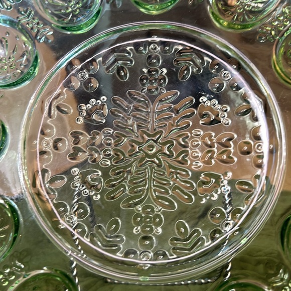 Green Glass Snowflake Etched Egg Platter - Picture 3 of 6